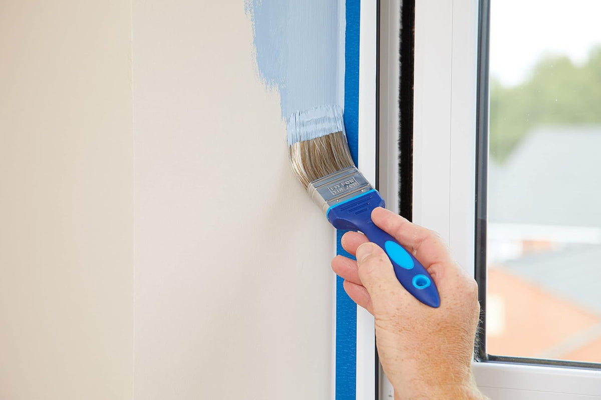 Fit For The Job No Bristle Loss 3 Piece DIY Paint Brush Set For A Smooth Finish with Emulsion