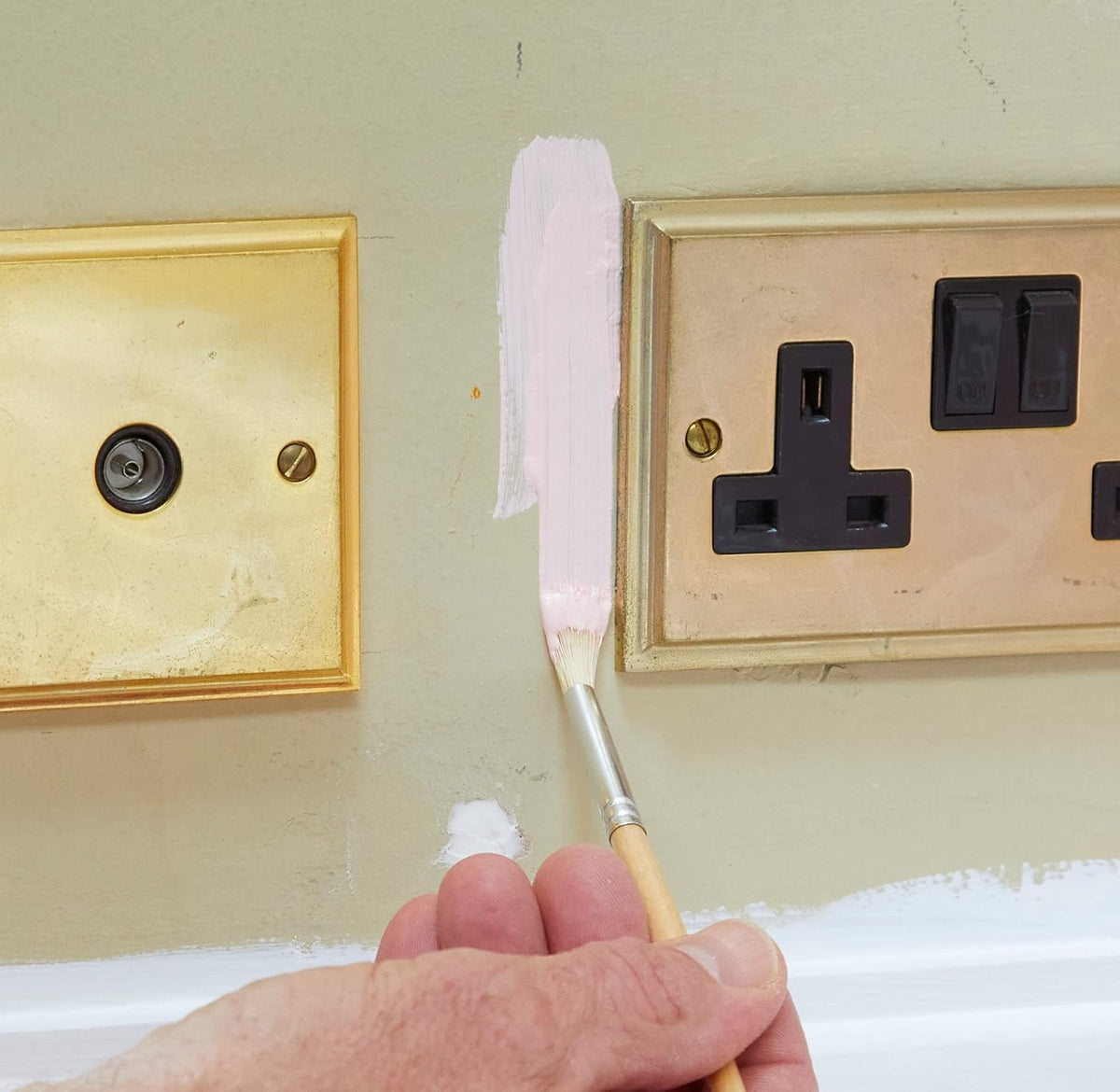 ProDec Round Industrial Fitch Brush for Precise Paint Application Ideal for Detail Work