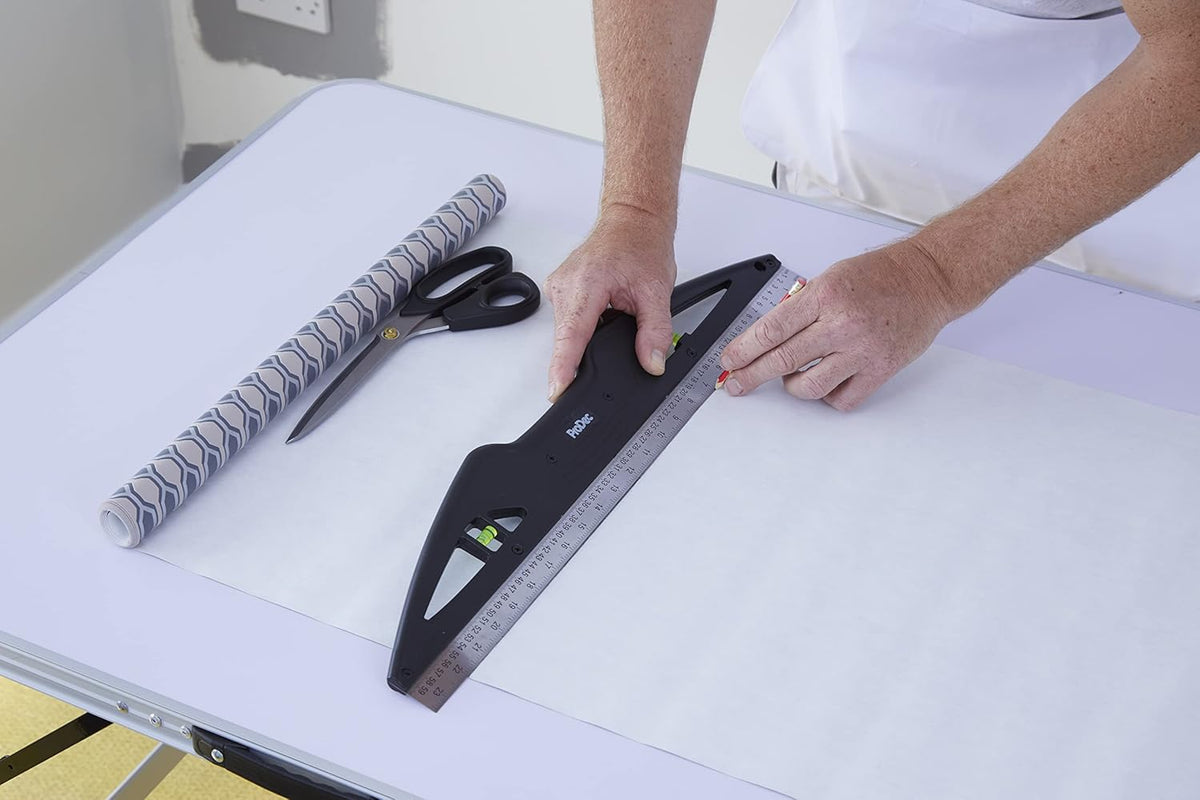 ProDec 24&quot; Trimming and Smoothing Edge with Integral Horizontal and Vertical Spirit Levels