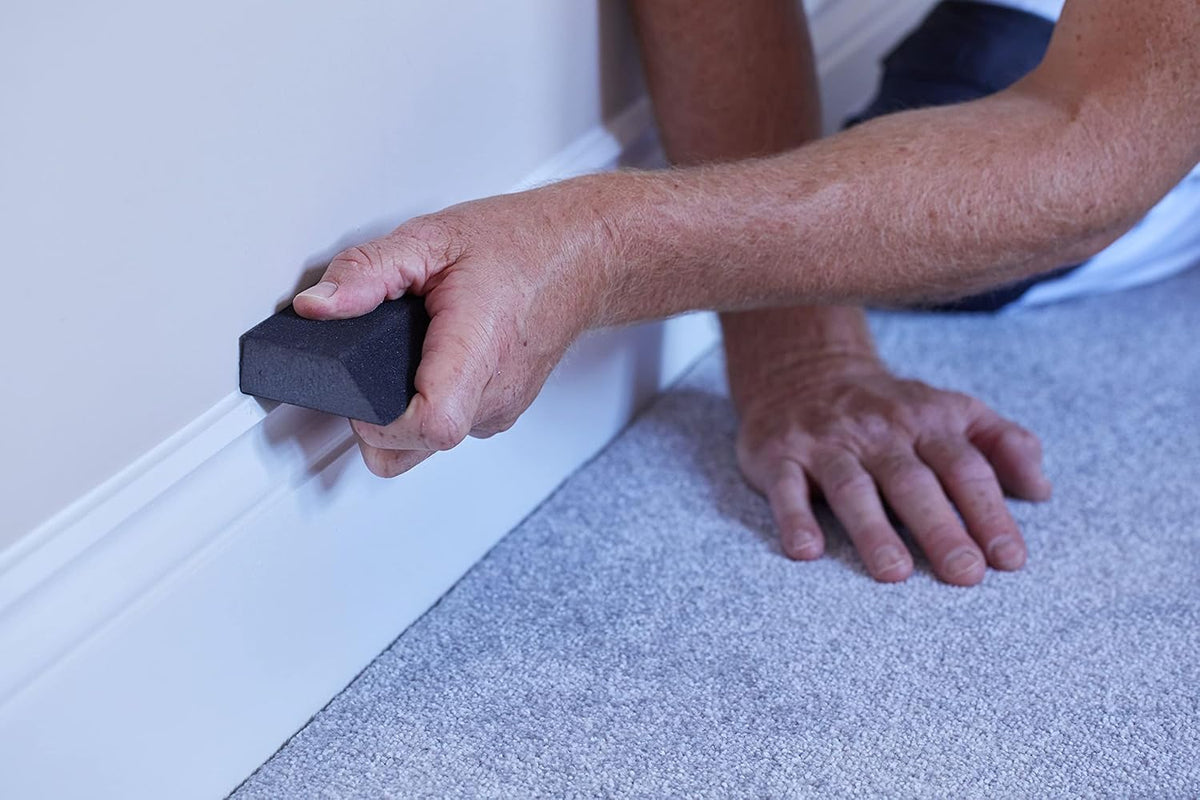 Fit For The Job Fine/Medium Grade Angled Flexible Reusable Sanding Block for Sanding Wood