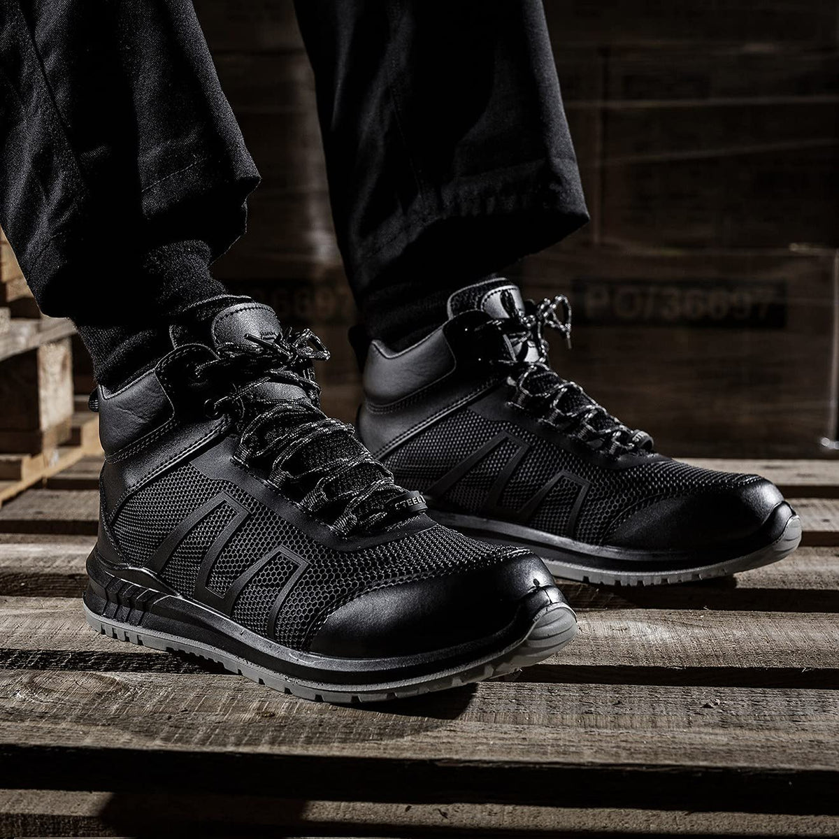 Blackrock Wilson S1-P Safety Boots, Anti Static Black Leather Safety Hiker with Steel Toe Cap