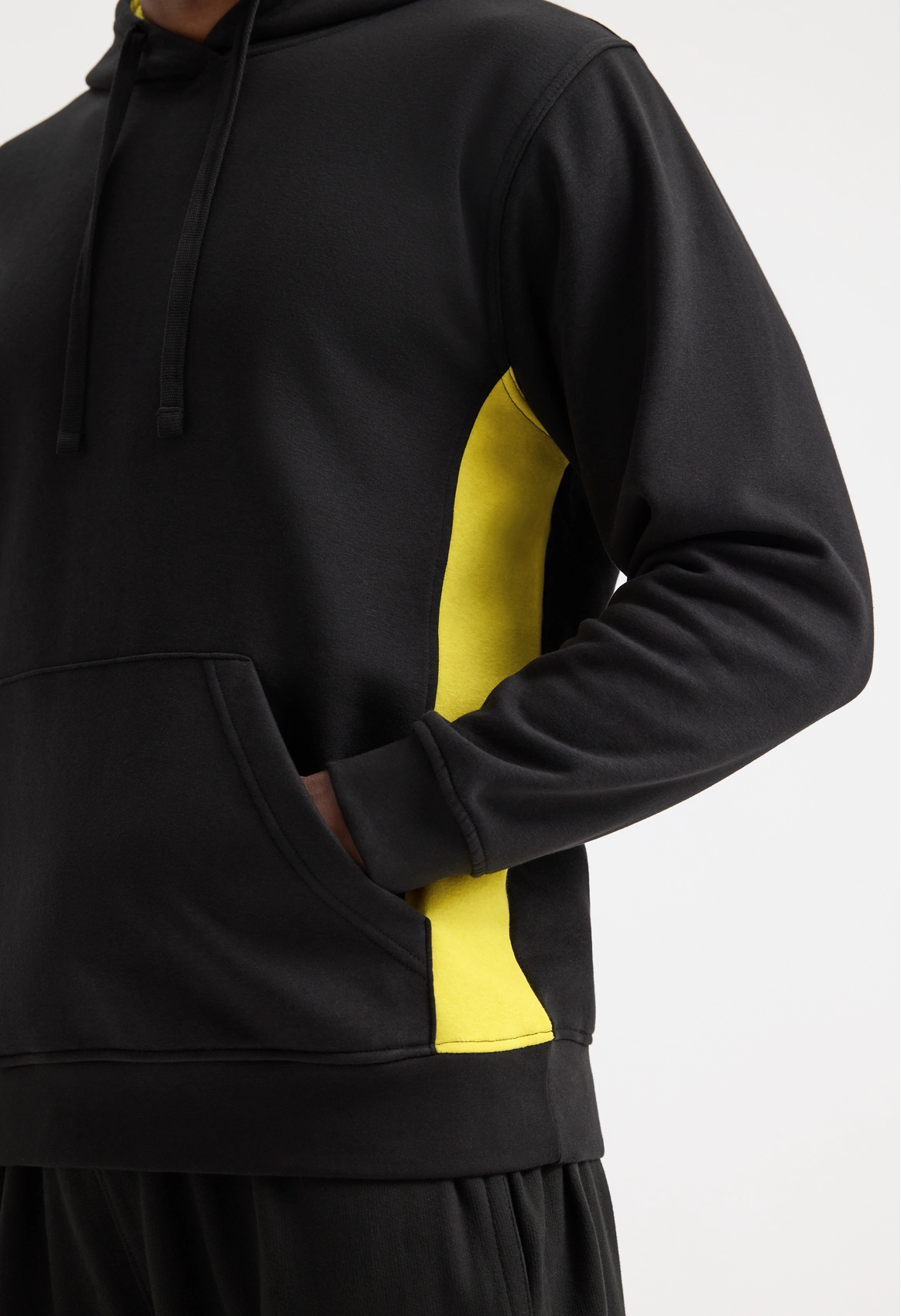 Uneek UC517 Two Tone Hooded Sweatshirt